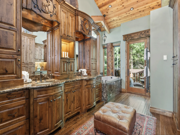Mountain Chic Vacation Rental with 5 Bedrooms in Deer Valley