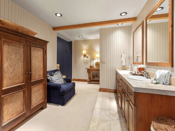 Mountain Chic Vacation Rental with 5 Bedrooms in Deer Valley