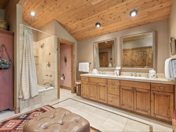 Mountain Chic Vacation Rental with 5 Bedrooms in Deer Valley
