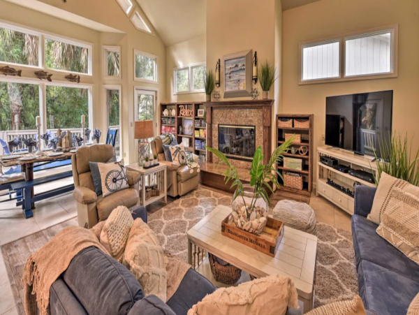 Hilton Head 4 Bedroom Vacation Rental with Pool