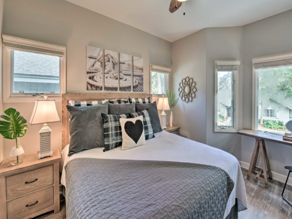 Hilton Head 4 Bedroom Vacation Rental with Pool