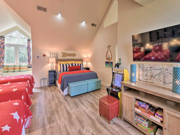 Hilton Head 4 Bedroom Vacation Rental with Pool
