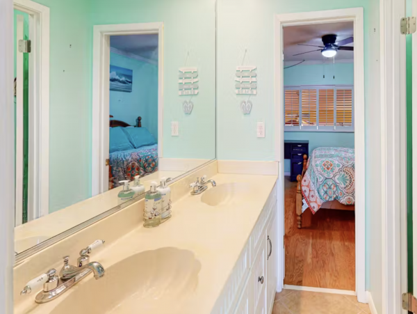 4-BD Waterfront Home with Dock & Easy Beach Access in Destin