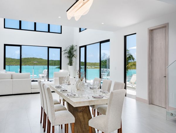 Beachfront Private Oasis in Turks and Caicos with Stunning Views