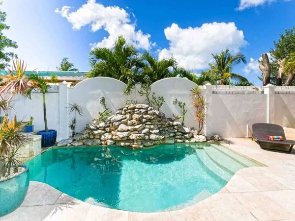 Stunning Beachfront Vacation Villa in Saint Maarten Sleeps 12