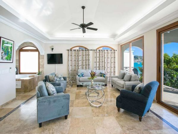 Stunning Beachfront Vacation Villa in Saint Maarten Sleeps 12