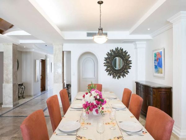 Stunning Beachfront Vacation Villa in Saint Maarten Sleeps 12