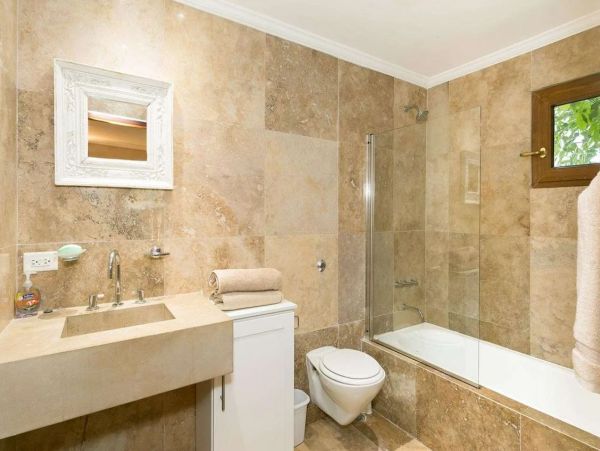 Stunning Beachfront Vacation Villa in Saint Maarten Sleeps 12