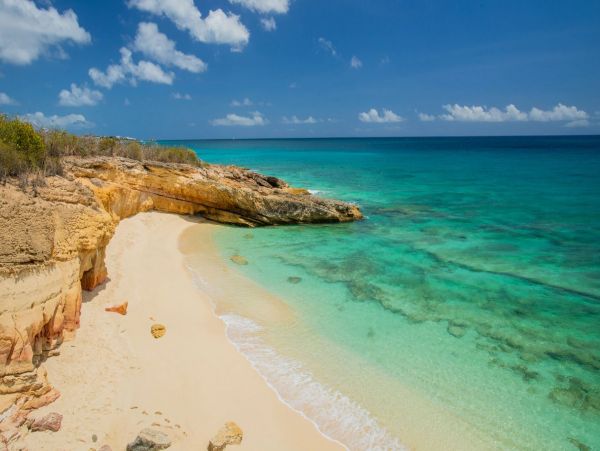 Stunning Beachfront Vacation Villa in Saint Maarten Sleeps 12
