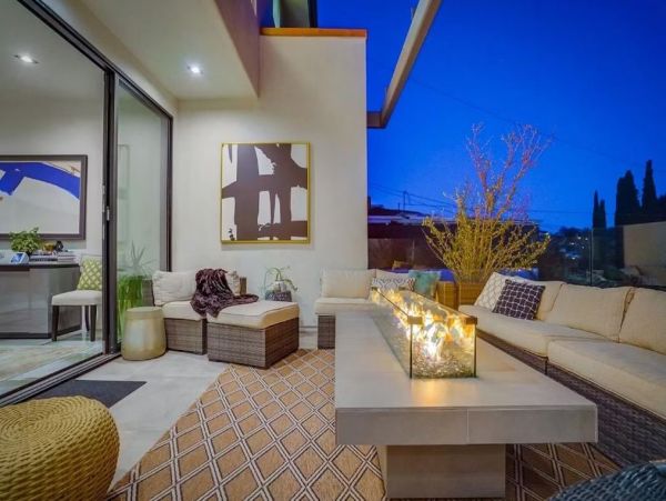 Modern Vacation Villa in Los Angeles with Private Pool