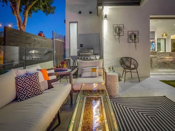 Modern Vacation Villa in Los Angeles with Private Pool