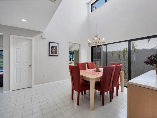 Your Home Away from Home Longbota Key Vacation Rental, 2 Bedroom +