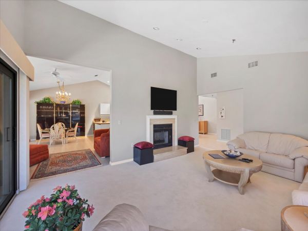 Your Home Away from Home Longbota Key Vacation Rental, 2 Bedroom +
