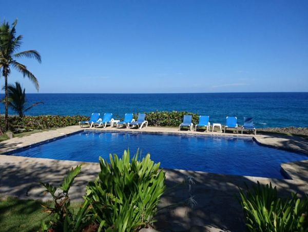 Oceanfront 7 Bedroom Vacation Villa with Private Pool