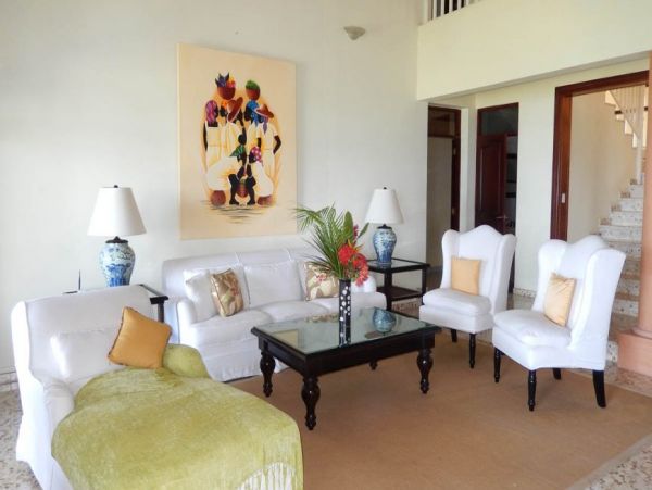 Oceanfront 7 Bedroom Vacation Villa with Private Pool