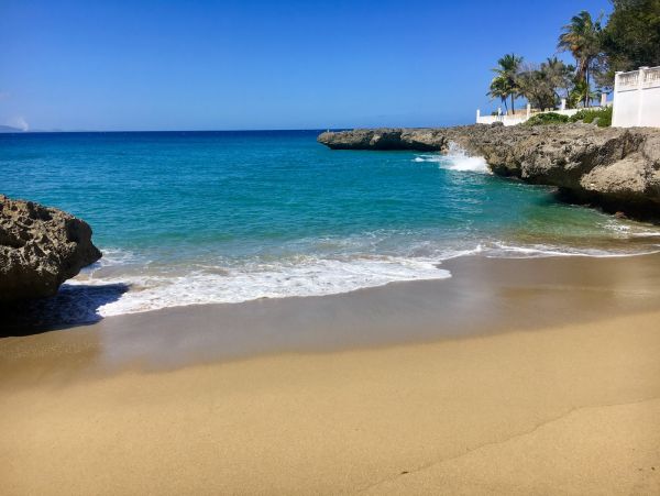 Oceanfront 7 Bedroom Vacation Villa with Private Pool