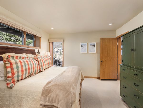 Snowmass Vacation Condo Three Bedroom