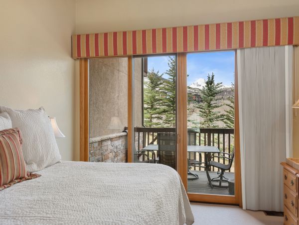 Snowmass Vacation Condo Three Bedroom