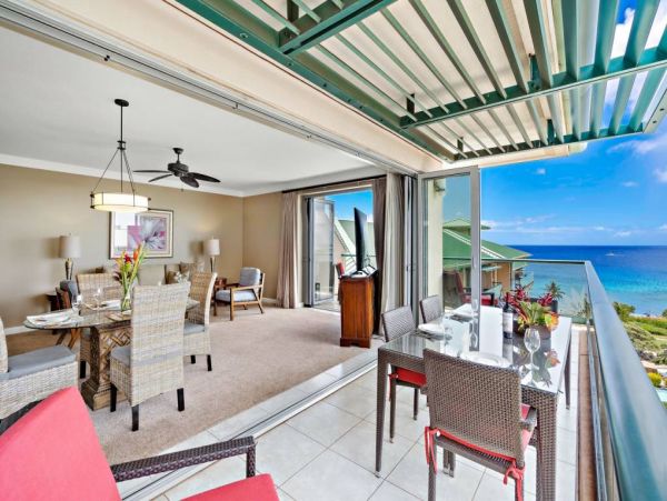 Sky-High Luxury: Maui Oceanfront Retreat with Stunning Views