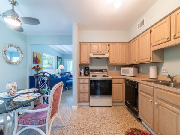 Waterfront Three Bedroom Vacation Rental in Siesta Key