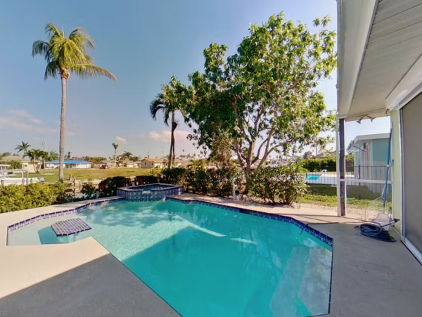 Cape Coral Home 1059855