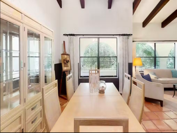 Your Perfect Getaway with 3-Bedrooms and Pool in Tarpon Springs