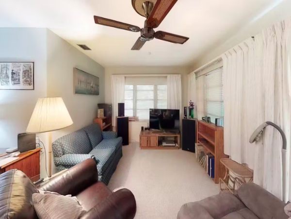 Your Perfect Getaway with 3-Bedrooms and Pool in Tarpon Springs