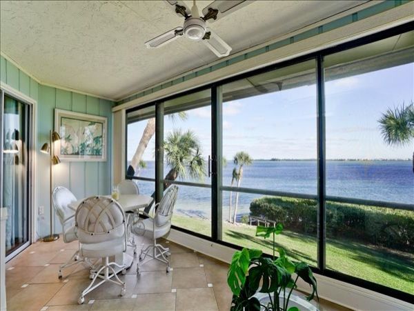 Enjoy Tranquility 2BR/2BA Condo with Great Views of Tampa Bay