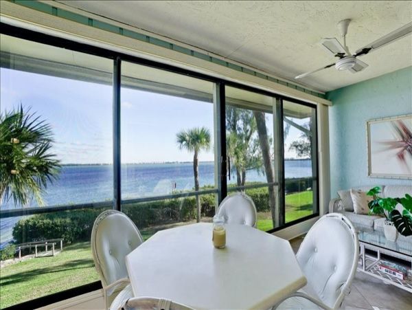 Enjoy Tranquility 2BR/2BA Condo with Great Views of Tampa Bay