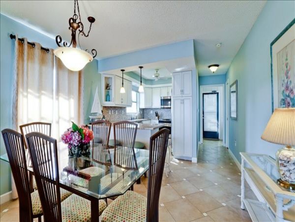 Enjoy Tranquility 2BR/2BA Condo with Great Views of Tampa Bay