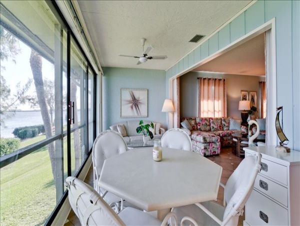Enjoy Tranquility 2BR/2BA Condo with Great Views of Tampa Bay