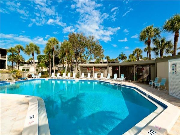 Enjoy Tranquility 2BR/2BA Condo with Great Views of Tampa Bay