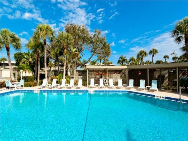 Enjoy Tranquility 2BR/2BA Condo with Great Views of Tampa Bay