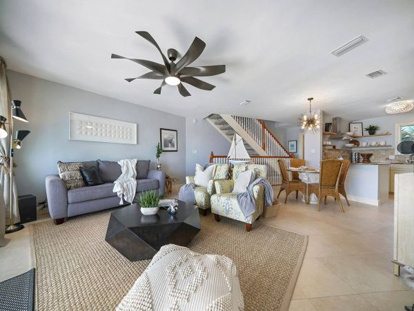 Gulf-Front Duplex in Destin: Perfect for Large Groups with Stunning Gulf Views