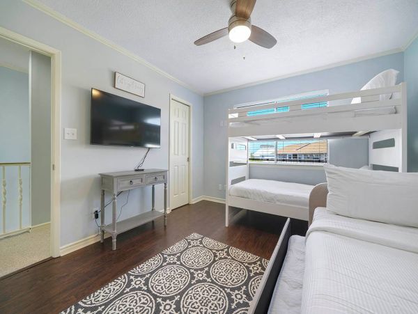 Gulf-Front Duplex in Destin: Perfect for Large Groups with Stunning Gulf Views