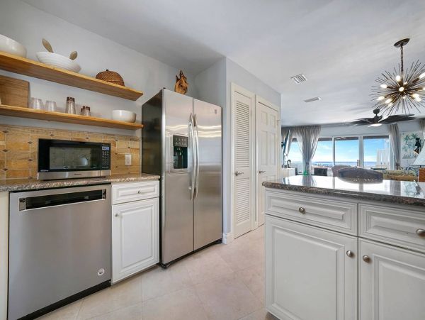 Gulf-Front Duplex in Destin: Perfect for Large Groups with Stunning Gulf Views