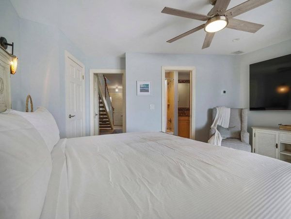 Gulf-Front Duplex in Destin: Perfect for Large Groups with Stunning Gulf Views