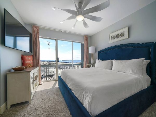 Gulf-Front Duplex in Destin: Perfect for Large Groups with Stunning Gulf Views