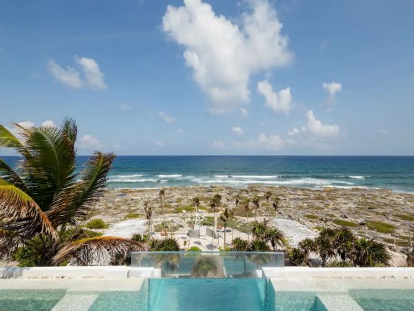 Tulum Luxury Vacation Estate on Beach with Infinity Pool