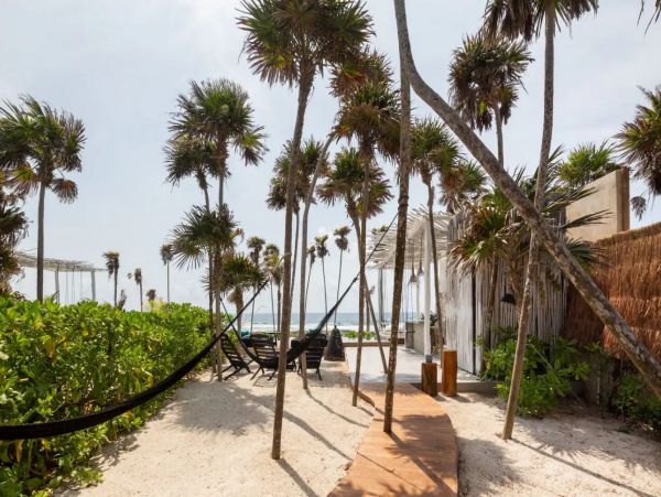 Tulum Luxury Vacation Estate on Beach with Infinity Pool