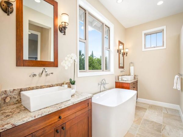 Kailua-Kona Four Bedroom Luxury Vacation Home