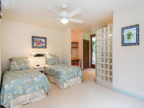 Hanalei Beachfront 5 Bedroom Vacation Rental