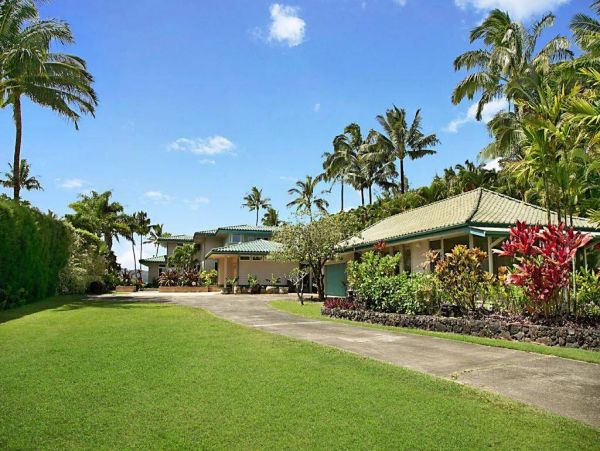 Hanalei Beachfront 5 Bedroom Vacation Rental