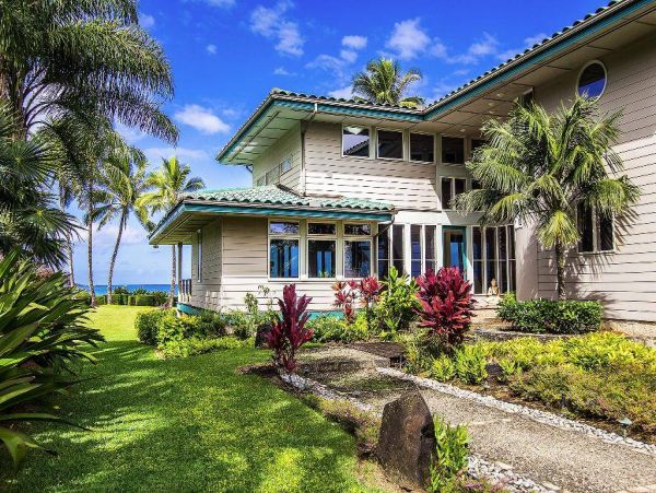 Hanalei Beachfront 5 Bedroom Vacation Rental
