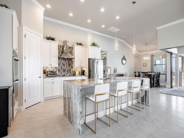Luxurious Waterfront Getaway in Southwest Florida