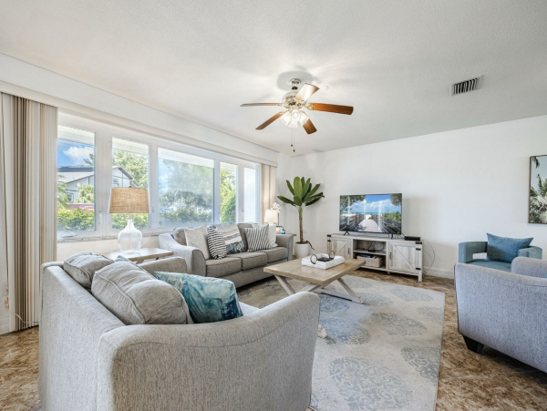 Cape Coral Four Bedroom Luxury Retreat with Caged Pool