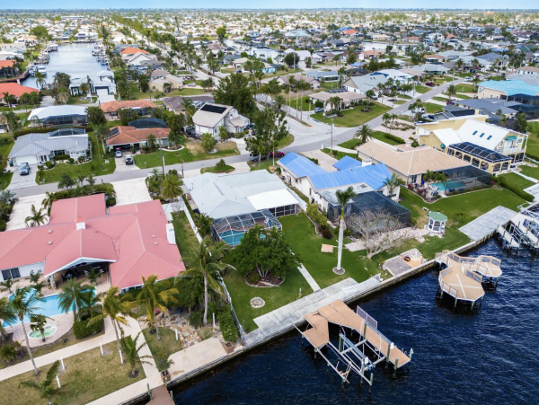Cape Coral Four Bedroom Luxury Retreat with Caged Pool