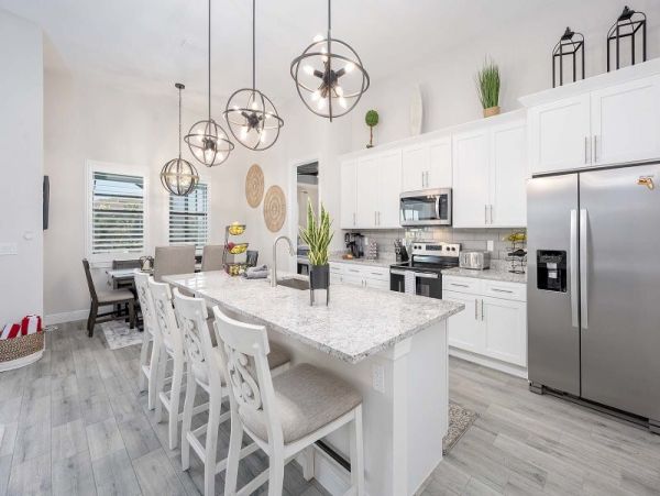 Gorgeous 4 Bedroom Vacation Rental with Private Pool
