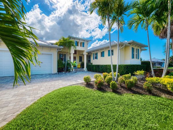 Modern Cape Coral Vacation Pool Home Four Bedroom