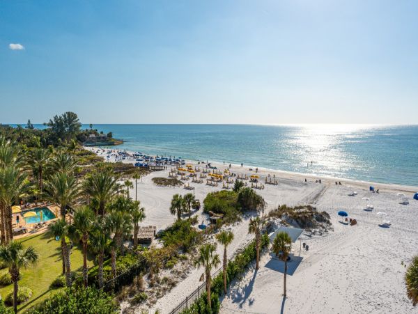 Gulf Front Siesta Key Vacation Condo Three Bedroom